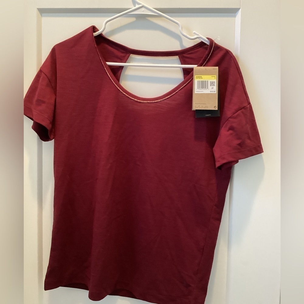 Nike Yoga‎ Dri-FIT Women's Short-Sleeve Metallic Trim Top Burgundy DD5798-638 S